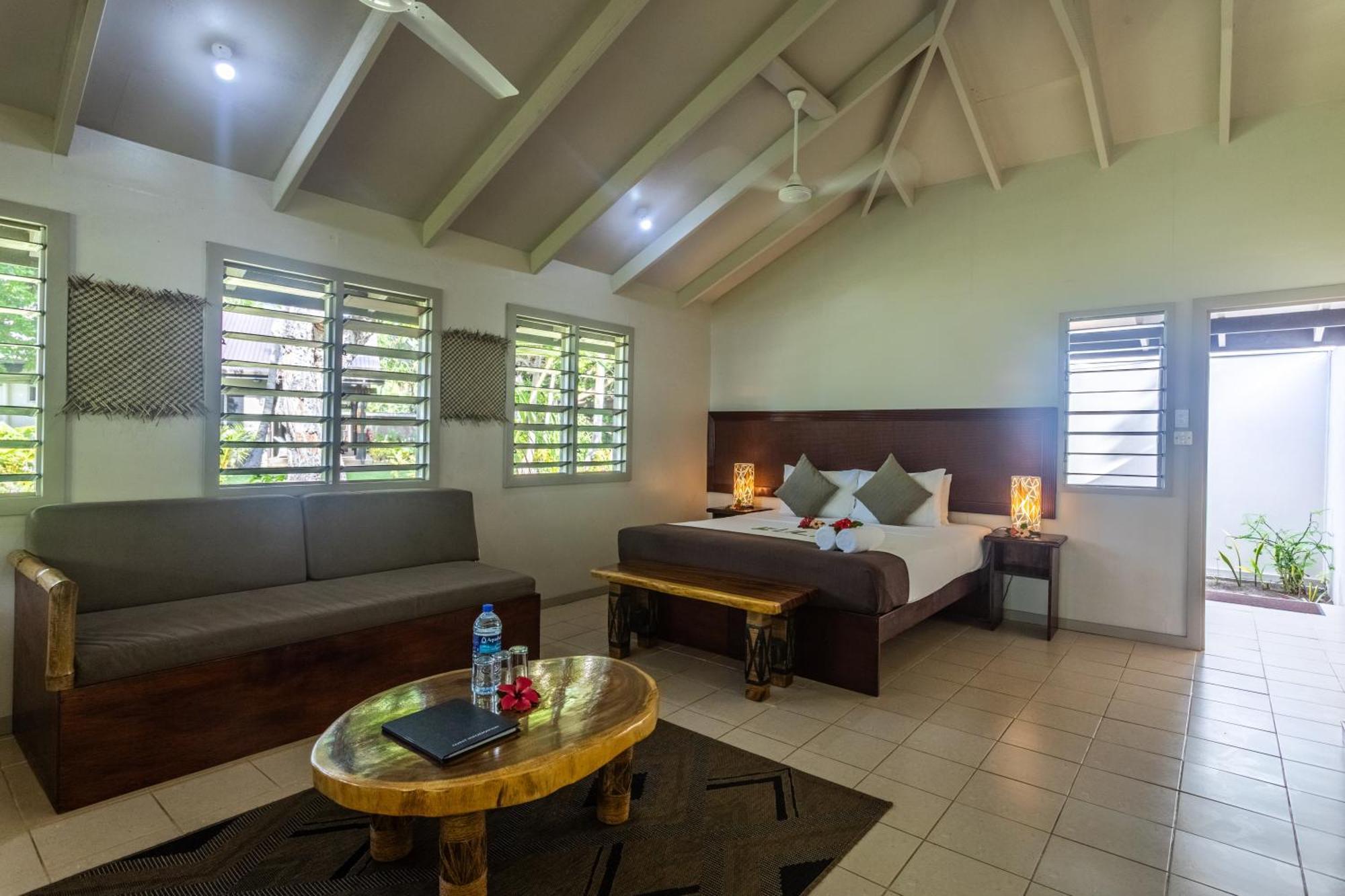 Coconut Beach Resort Tavewa Island Esterno foto