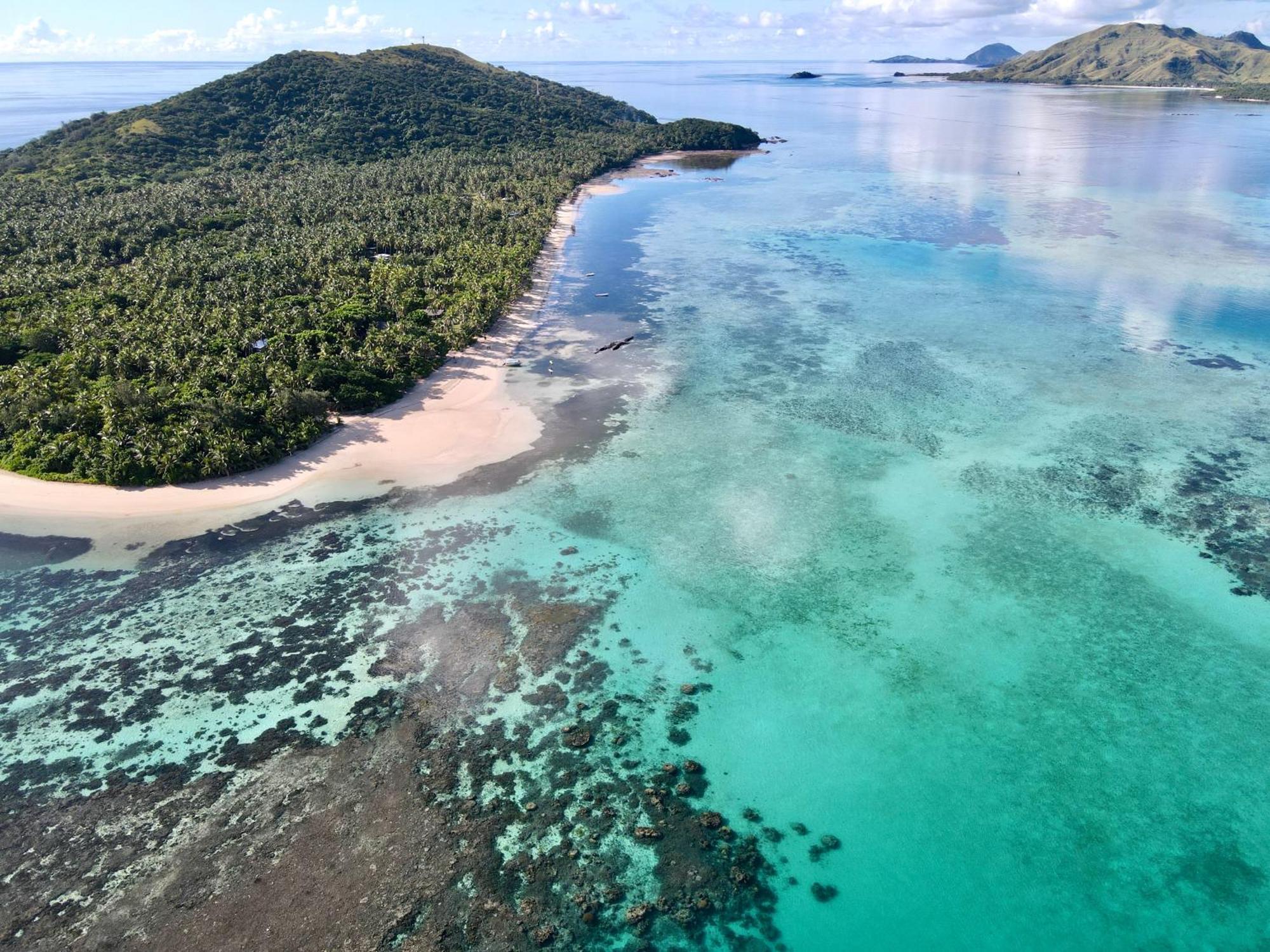 Coconut Beach Resort Tavewa Island Esterno foto