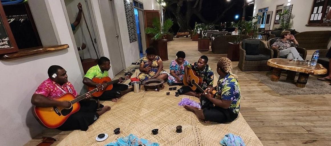 Coconut Beach Resort Tavewa Island Esterno foto