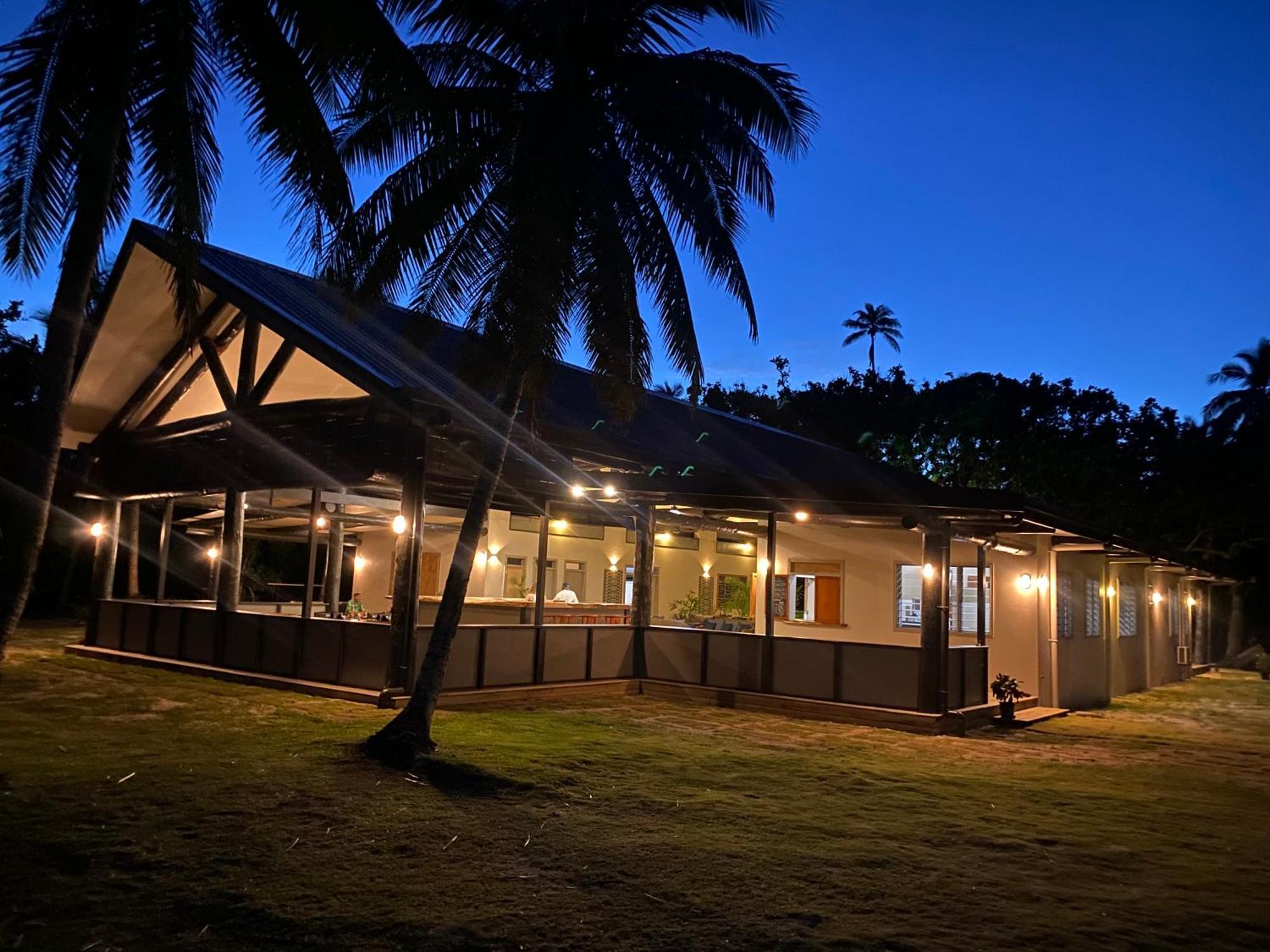 Coconut Beach Resort Tavewa Island Esterno foto
