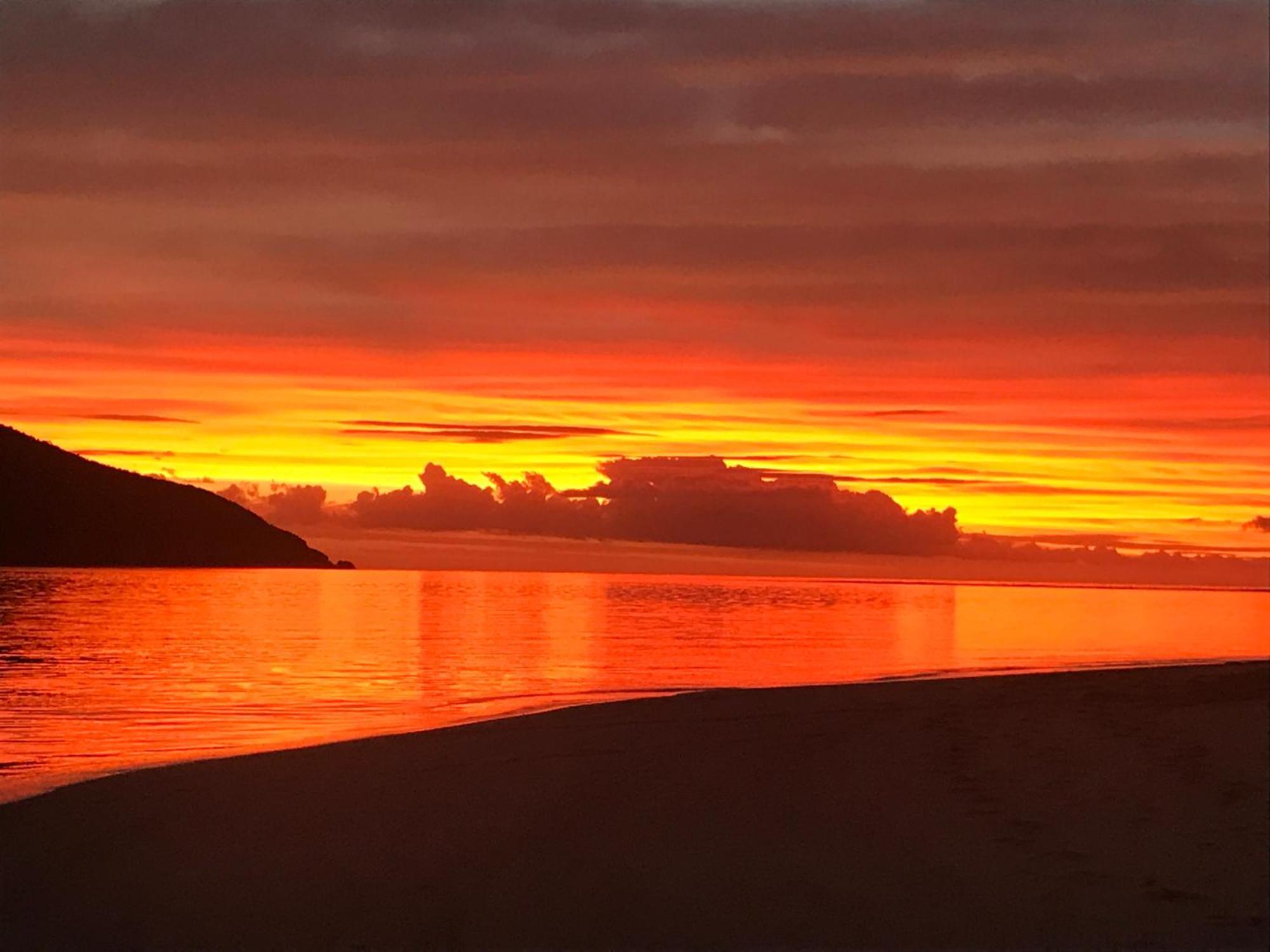 Coconut Beach Resort Tavewa Island Esterno foto
