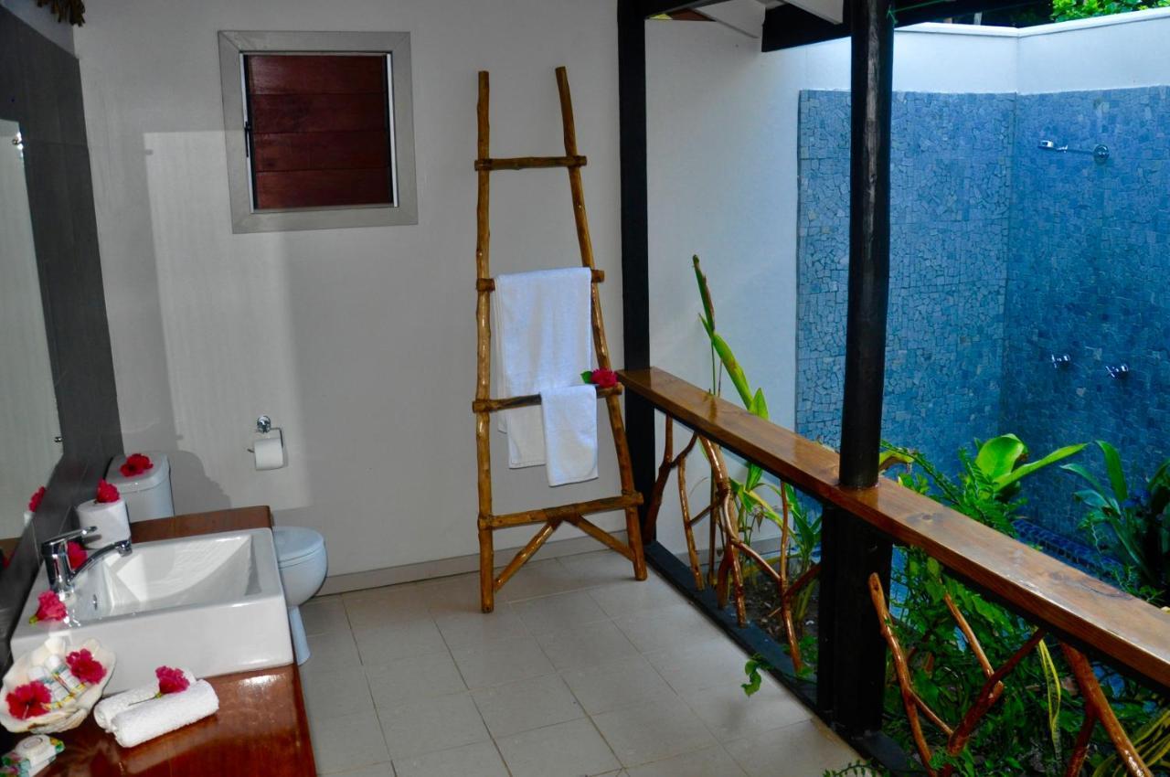 Coconut Beach Resort Tavewa Island Esterno foto