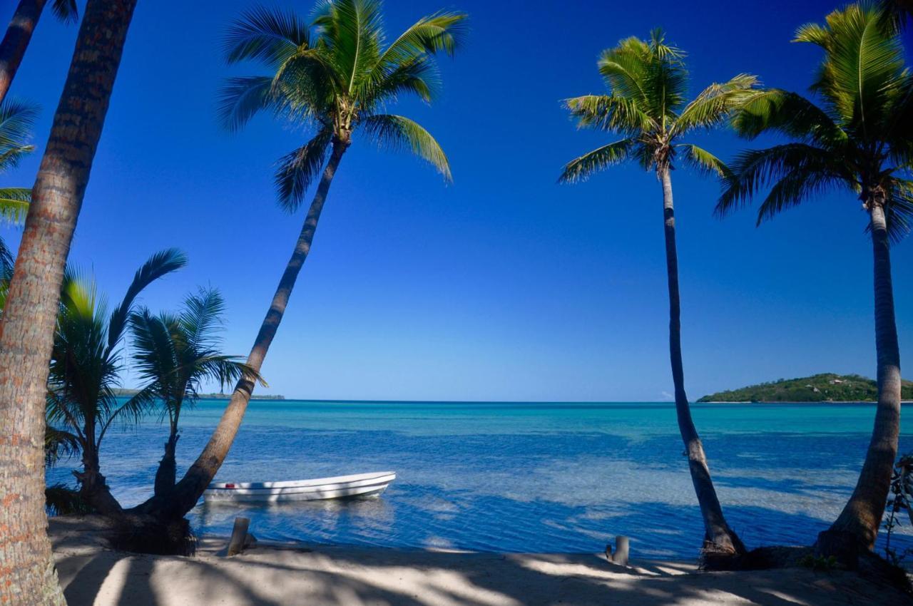 Coconut Beach Resort Tavewa Island Esterno foto